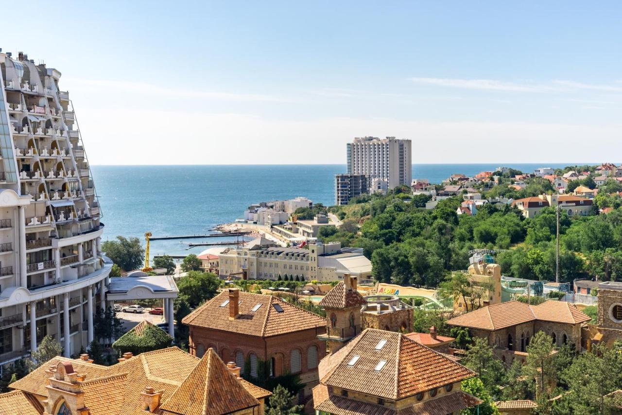 Gagarin Plaza Stylish Apartment Odessa Dış mekan fotoğraf