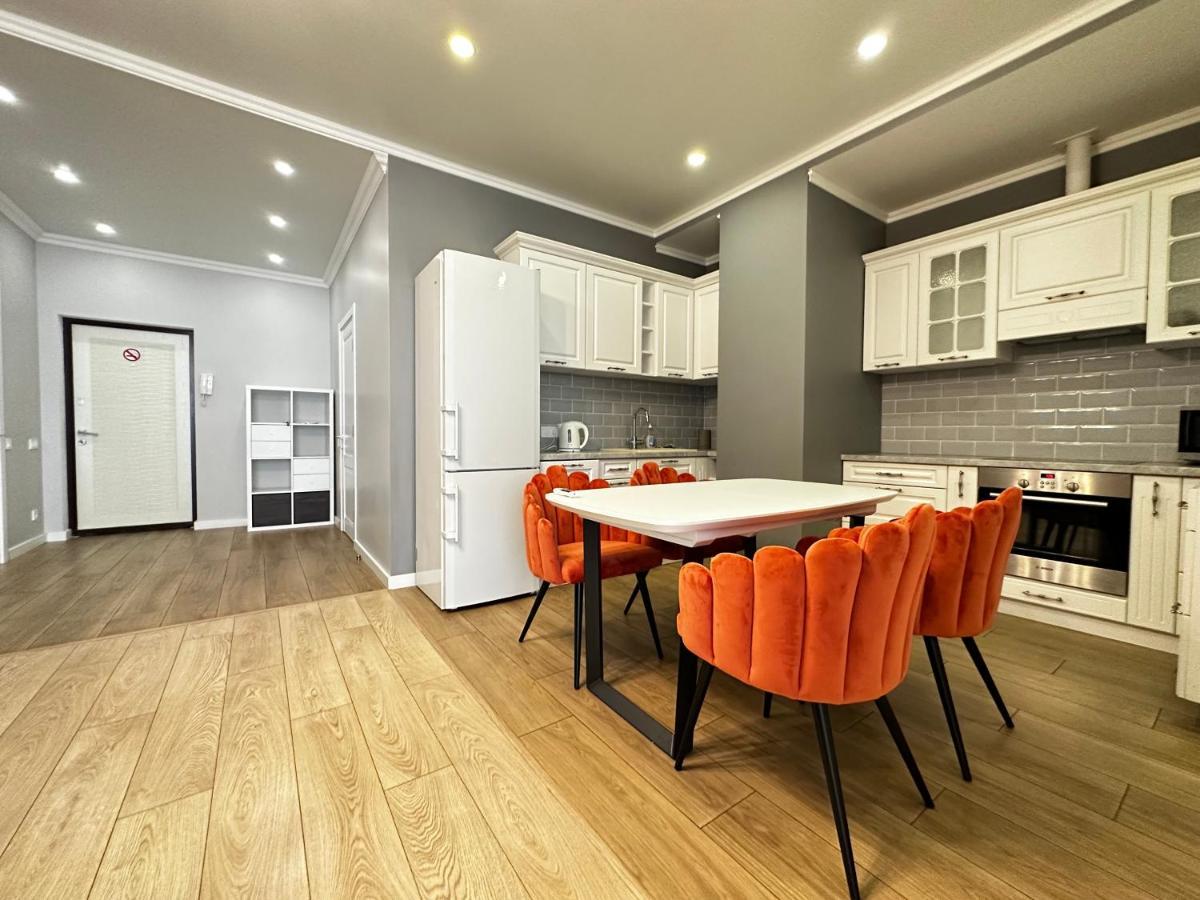 Gagarin Plaza Stylish Apartment Odessa Dış mekan fotoğraf