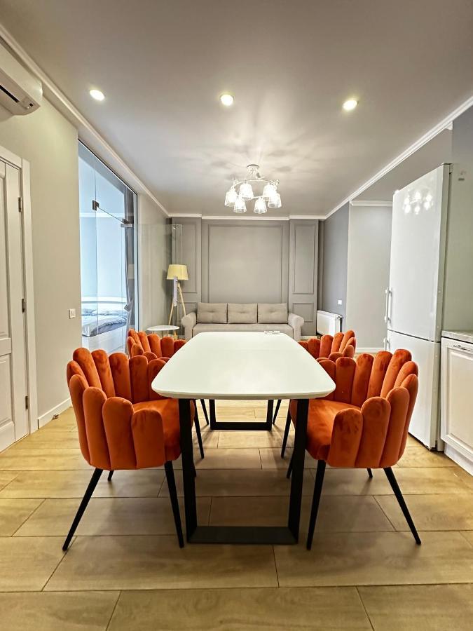 Gagarin Plaza Stylish Apartment Odessa Dış mekan fotoğraf