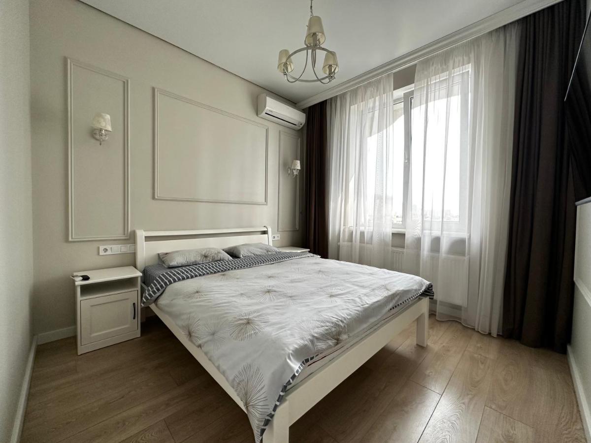 Gagarin Plaza Stylish Apartment Odessa Dış mekan fotoğraf