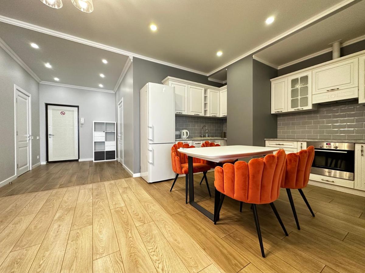 Gagarin Plaza Stylish Apartment Odessa Dış mekan fotoğraf