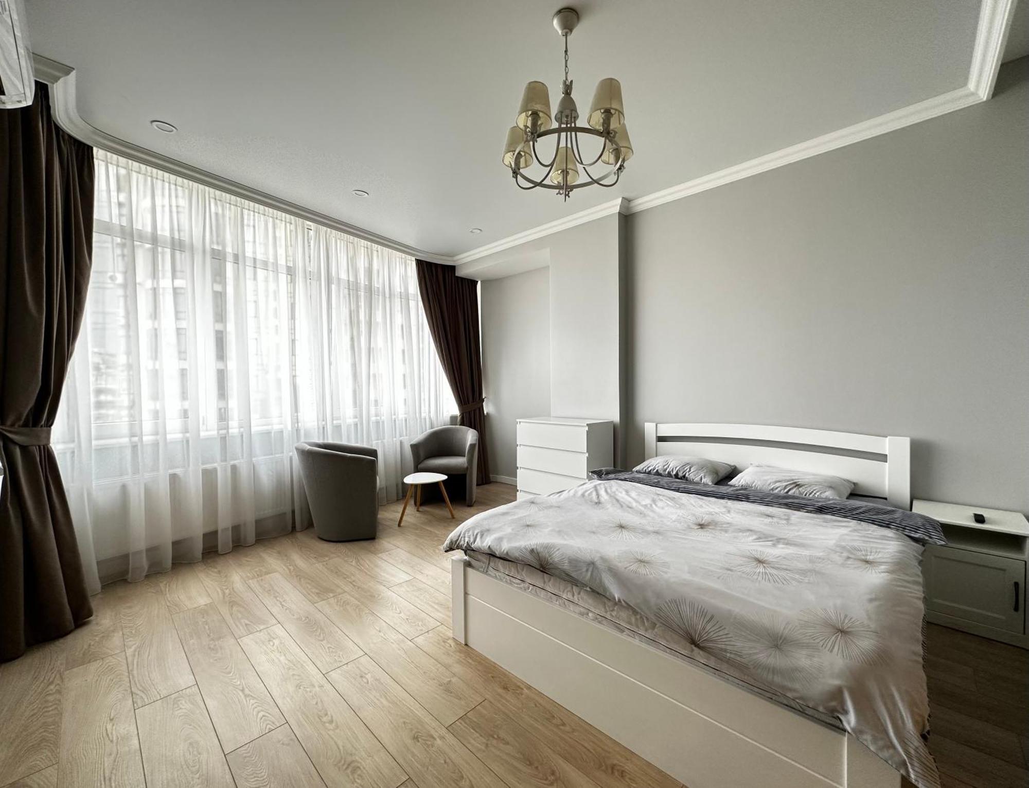 Gagarin Plaza Stylish Apartment Odessa Dış mekan fotoğraf